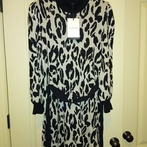 NEW sz M Who what wear black and white cheeta print sweater dress puff sleeves